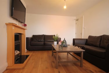 6 bed house, Starbeck Avenue, Sandyford, Newcastle, NE21PB - Image 2